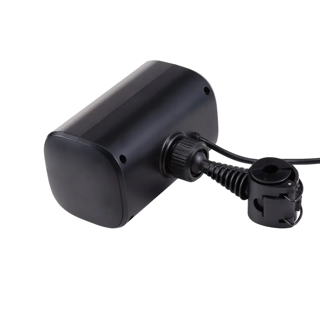 GRIFFIN PowerJolt Backseat Car Charger with retractable cables 