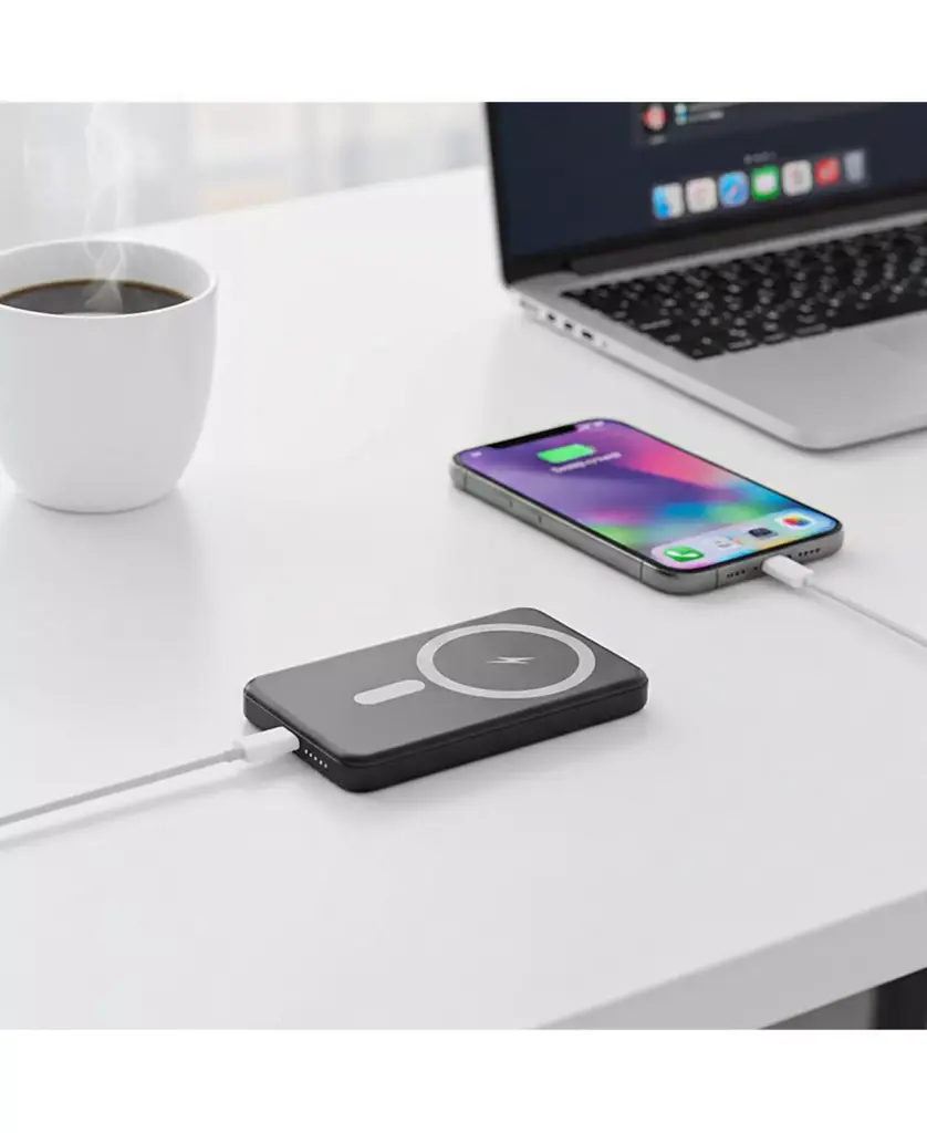 brookstone ultra slim magsafe power bank 5000MAH
