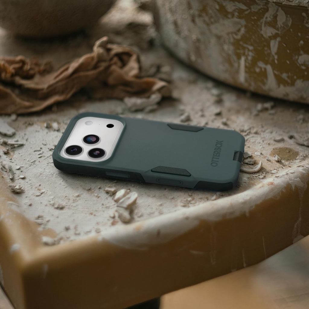 OtterBox iPhone 17 Pro Max Commuter Series Case - Black