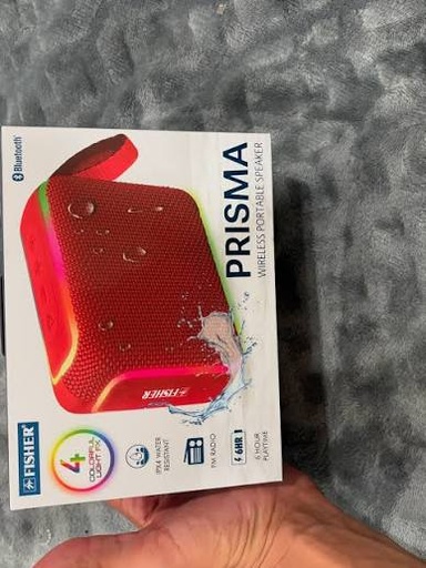 FISHER PRISMA WIRELESS PORTABLE SPEAKER with FM RADIO - RED